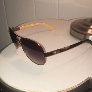 Tory Burch Aviator tortoise sunglasses